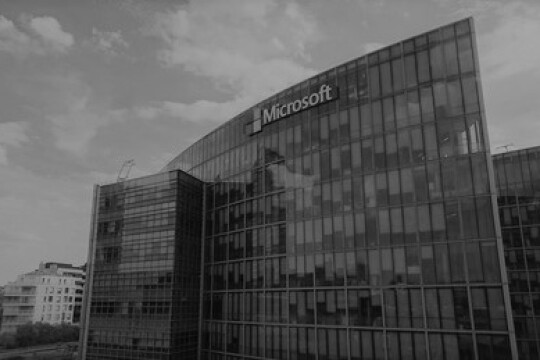 Việc thay đổi chính sách của những công ty công nghệ, góc nhìn từ Microsoft